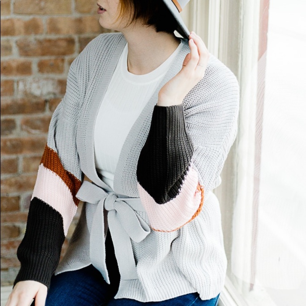 Gray long sleeve knit cardigan with matching belt
